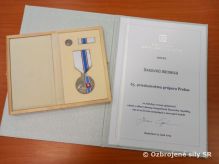 akovn medaila prezidentky Slovenskej republiky pre 65. prieskumn prpor