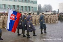 Do Afganistanu  odchdza alia rotcia slovenskch vojakov - AVZO 
