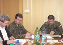 Veliteľ rozvíja spoluprácu s vojenskými subjektmi posádky Prešov